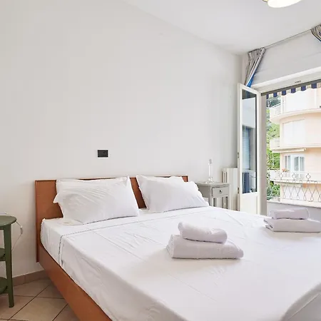 Il Corallo Rosso Daire Alassio